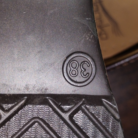 Leopard Print Clogs - Picture 5 of 7